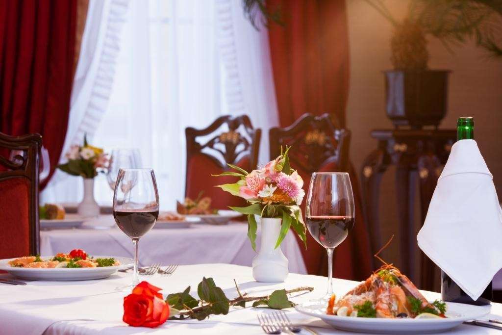 Staro Hotel Kiev Restoran fotoğraf