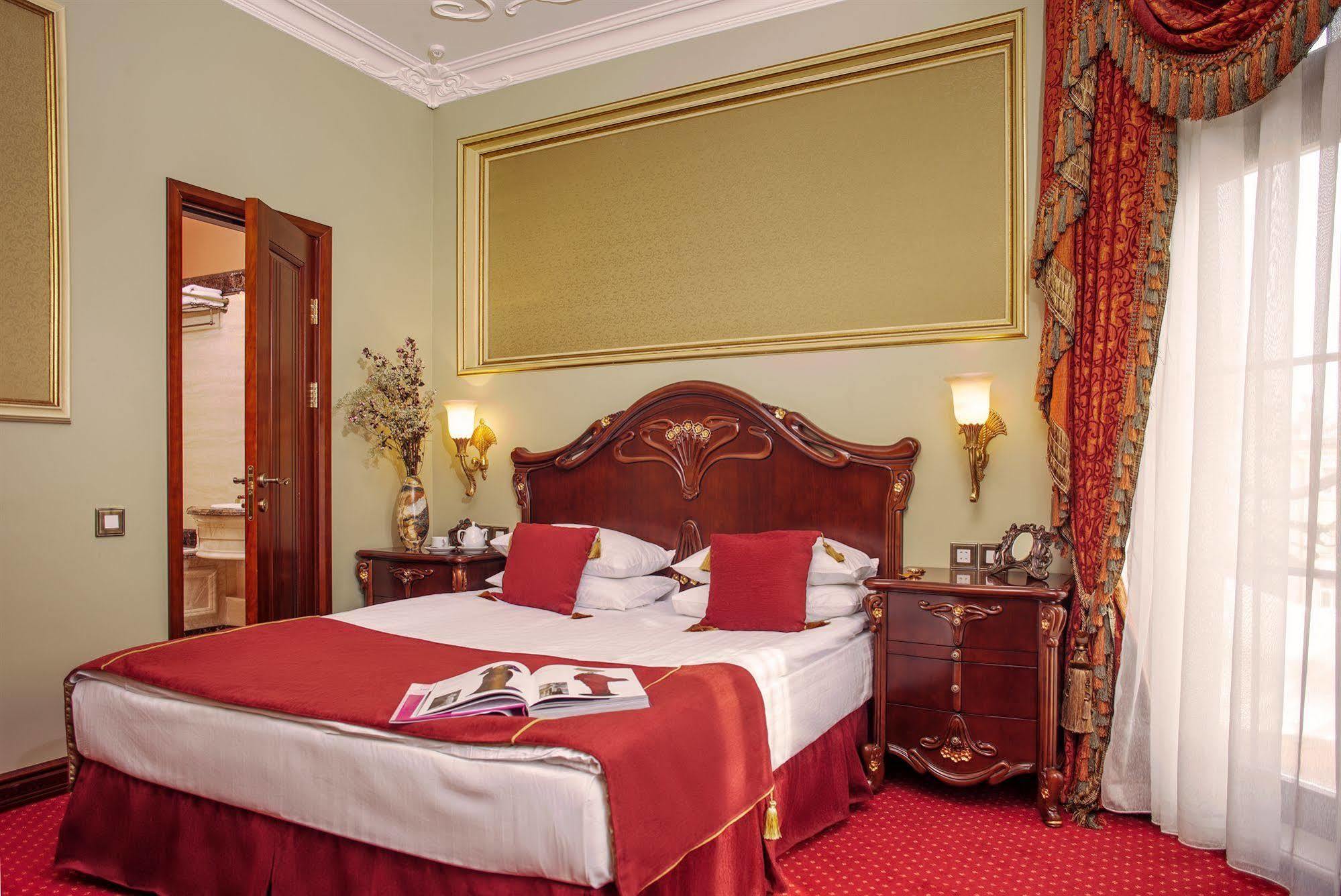 Staro Hotel Kiev Oda fotoğraf
