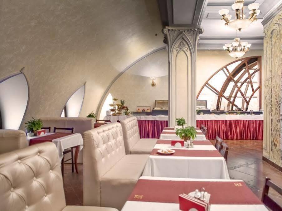 Staro Hotel Kiev Dış mekan fotoğraf
