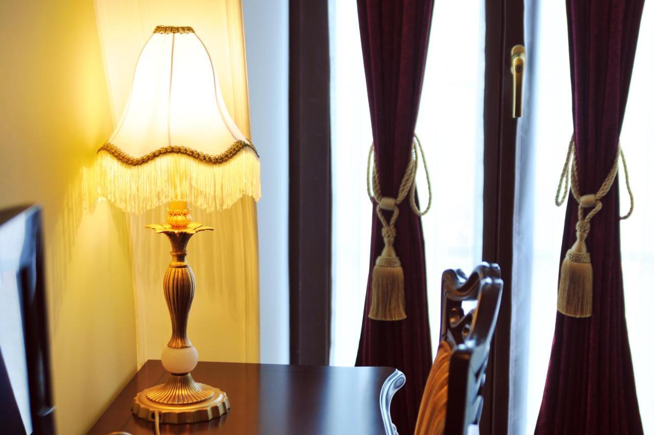 Staro Hotel Kiev Dış mekan fotoğraf
